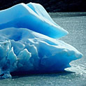 <desc>Góra lodowa na Lago Grey (Park Torres del Paine/Chile)</desc>