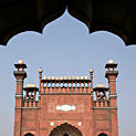 <desc>The entrance to Badshahi Mosque - Lahore [<link>www.pbase.com/maciekda</link>]</desc>