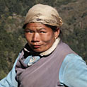 <desc>Nepalka spotkana na szlaku (wiecej: <link>www.albumwypraw.waw.pl</link>)</desc>