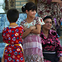 <desc>17.	Kobiety uzbeckie, Buchara, fot: Piotr Pyzol Frąckowiak</desc>