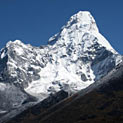 <desc>Ama Dablam (wiecej: <link>www.albumwypraw.waw.pl</link>)</desc>