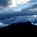 <desc>After an hiking tour to store Haugmelen the sky turned into a painting and shown us this nice view</desc>