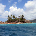 <desc>Praslin - Islet St Pierre</desc>