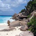 <desc>La Digue - Petite Anse</desc>